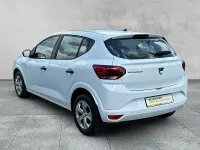 Gebraucht Dacia Sandero Essentiel 101 PS (74 kW) 2022 Weiß Limousine