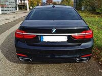 Gebraucht BMW 750 400 PS (294 kW) 2018 Schwarz Limousine