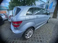 Gebraucht Mercedes B200 140 PS (102 kW) 2007 Silber Van / Kleinbus