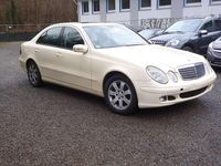 Gebraucht Mercedes E200 Classic 122 PS (89 kW) 2006 Beige Limousine