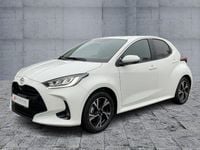 Neu Toyota Yaris Hybrid 116 PS (85 kW) 2025 Weiß Limousine