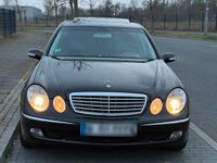 Gebraucht Mercedes E220 150 PS (110 kW) 2004 Schwarz Limousine