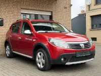 Gebraucht Dacia Sandero Stepway 84 PS (61 kW) 2012 Rot Kleinwagen