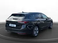 Neu Skoda Superb Selection 150 PS (110 kW) 2026 Ebony schwarz metallic Kombi