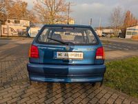 Gebraucht VW Polo 60 PS (44 kW) 1999 Blau Kleinwagen