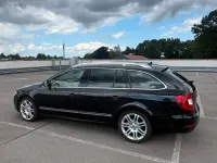 Gebraucht Skoda Superb 170 PS (125 kW) 2011 Schwarz Kombi