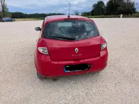 Gebraucht Renault Clio II 75 PS (55 kW) 2011 Rot Limousine