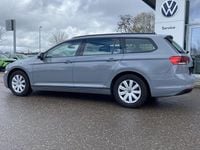 Gebraucht VW Passat 150 PS (110 kW) 2022 Mondsteingrau Kombi