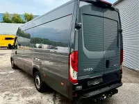 Gebraucht Iveco Daily 175 PS (128 kW) 2023 Grau Van / Kleinbus