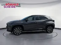 Neu Toyota Yaris Cross 116 PS (85 kW) 2026 Marlingrau mettalic SUV