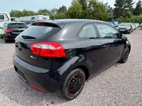 Gebraucht Kia Rio 75 PS (55 kW) 2013 Aurora black Kleinwagen
