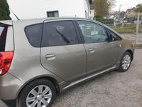 Gebraucht Mitsubishi Colt Motion 95 PS (69 kW) 2012 Grau Kleinwagen