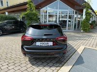 Neu Ford Focus ST-Line 155 PS (114 kW) 2025 Schwarz Limousine