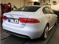 gebraucht Jaguar XE 20d AWD Aut. R-Sport