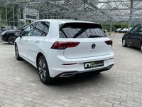 Gebraucht VW Golf VIII Move 150 PS (110 kW) 2024 Weiß Limousine