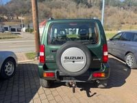 Używany Suzuki Jimny 86 KM (63 kW) 2011 Zielony SUV