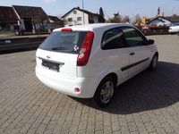Gebraucht Ford Fiesta Fun X 60 PS (44 kW) 2007 Weiß Kleinwagen