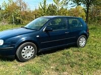 Second-hand VW Golf IV 75 CP (55 kW) 2002 Albastru Hatchback