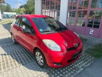 Gebraucht Toyota Yaris Cool 99 PS (72 kW) 2010 Rot Kleinwagen