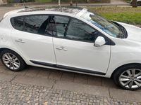 Gebraucht Renault Mégane 131 PS (96 kW) 2010 Weiß Limousine