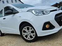 Gebraucht Hyundai i10 67 PS (49 kW) 2016 Weiß Kleinwagen