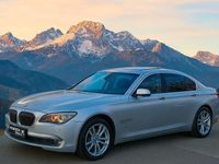Gebraucht BMW 750 408 PS (300 kW) 2009 Silber Limousine