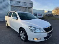 Gebraucht Skoda Octavia Elegance 122 PS (89 kW) 2009 Weiß Kombi