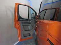 Gebraucht Ford Tourneo Titanium 170 PS (125 kW) 2023 Orange Van / Kleinbus