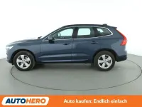 Gebraucht Volvo XC60 Core 197 PS (144 kW) 2022 Denim blue SUV