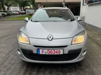 Używany Renault Mégane Expression 106 KM (77 kW) 2010 Szary Sedan/Limuzyna