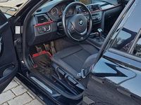 Gebraucht BMW 318 143 PS (105 kW) 2012 Schwarz Limousine