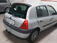 Brugt Renault Clio II 75 HK (55 kW) 1999 Sølv Sedan