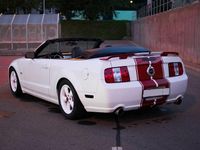 Gebraucht Ford Mustang GT 305 PS (224 kW) 2005 Weiß Cabrio