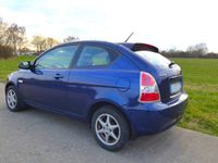 Gebraucht Hyundai Accent 97 PS (71 kW) 2007 Blau Kleinwagen