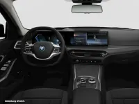 Gebraucht BMW 330e 292 PS (214 kW) 2025 Schwarz Kombi