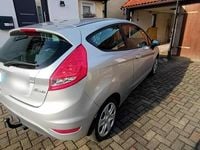 Gebraucht Ford Fiesta 82 PS (60 kW) 2012 Silber Kleinwagen