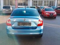 Gebraucht Skoda Rapid Ambition 105 PS (77 kW) 2014 Blau Limousine