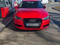 Gebraucht Audi A3 Attraction 125 PS (91 kW) 2015 Rot Limousine