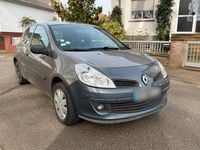 Gebraucht Renault Clio III 65 PS (47 kW) 2010 Gold Kleinwagen