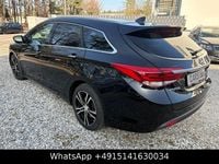 Gebraucht Hyundai i40 Premium 141 PS (103 kW) 2017 Schwarz Kombi