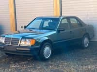Gebraucht Mercedes E300 180 PS (132 kW) 1988 Grün Limousine