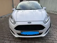 Używany Ford Fiesta Celebration 101 KM (74 kW) 2016 Biały Hatchback