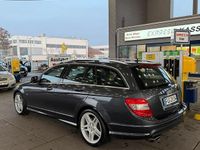 Gebraucht Mercedes C320 224 PS (164 kW) 2008 Grau Kombi