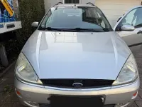 Gebraucht Ford Focus 90 PS (66 kW) 2000 Silber Kombi