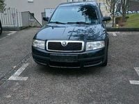 Second-hand Skoda Superb 140 CP (102 kW) 2005 Negru Berlinǎ