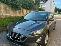 Gebraucht Ford Focus 125 PS (91 kW) 2019 Grau Kombi