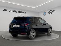 Gebraucht BMW 218 Active Tourer Luxury Line 150 PS (110 kW) 2024 Schwarz Van / Kleinbus