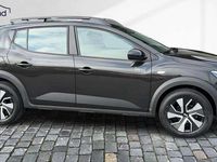 Neu Dacia Sandero Expression 91 PS (66 kW) 2025 Schwarz Kleinwagen