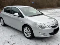 Gebraucht Opel Astra 180 PS (132 kW) 2010 Silber Limousine