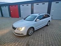Gebraucht Skoda Superb Best of 140 PS (102 kW) 2015 Weiß Limousine